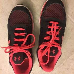 Under Armour Size 9 Shoes